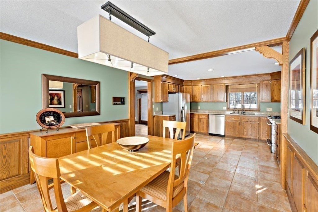 155 Carriage Road Chicopee, MA 01013 - Photo 21 of 40 Gallery Image 21