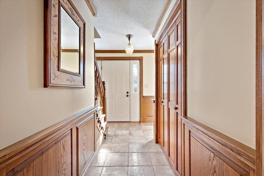 155 Carriage Road Chicopee, MA 01013 - Photo 27 of 40 Gallery Image 27