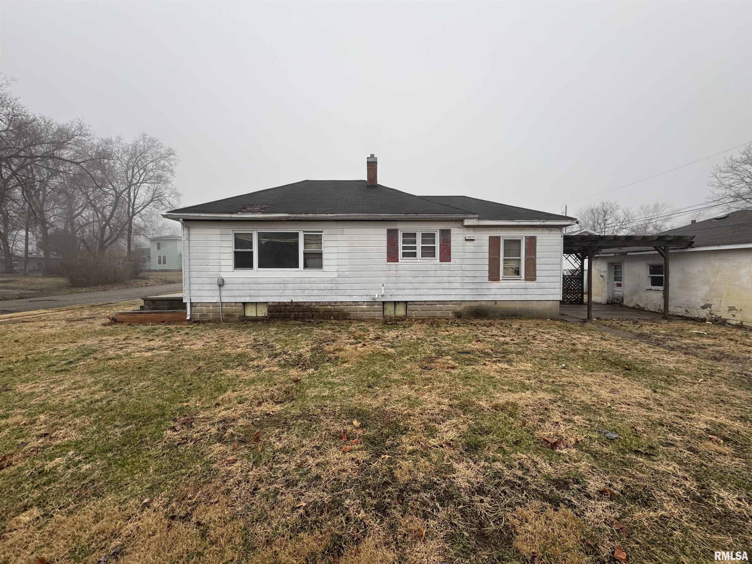 1008 3rd Street Lincoln, IL 62656 - Photo 3 of 28