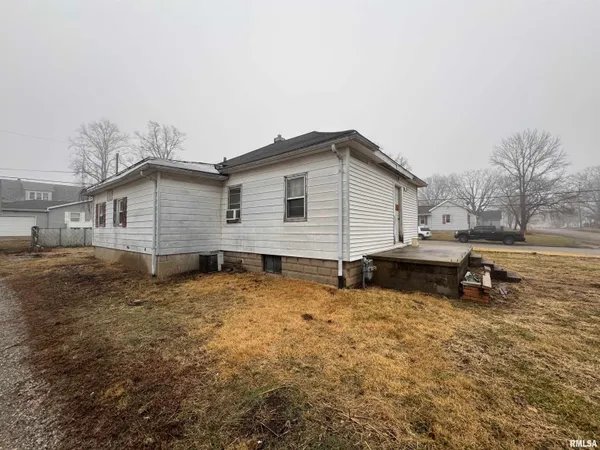 $30,000 | 1008 3rd Street, Lincoln, IL 62656