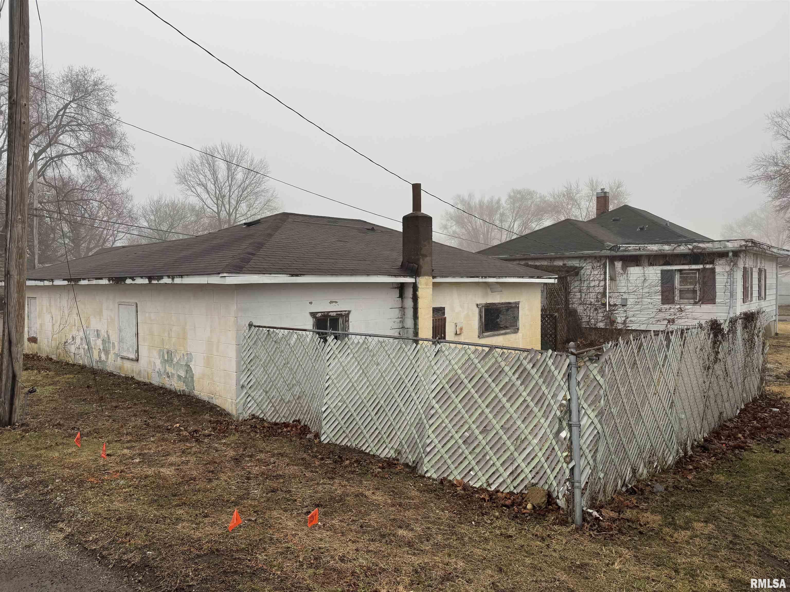 1008 3rd Street Lincoln, IL 62656 - Photo 9 of 28