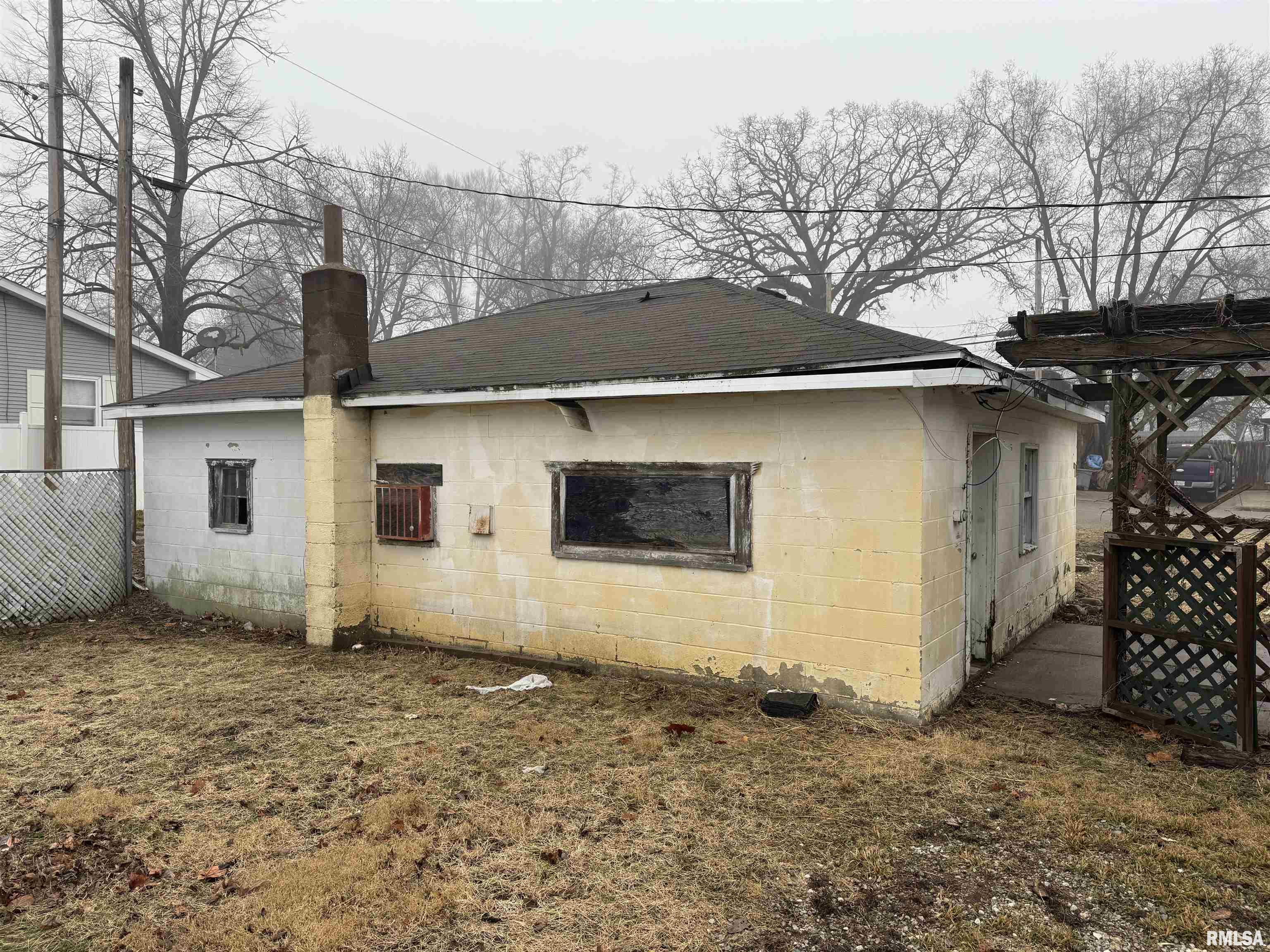 1008 3rd Street Lincoln, IL 62656 - Photo 10 of 28