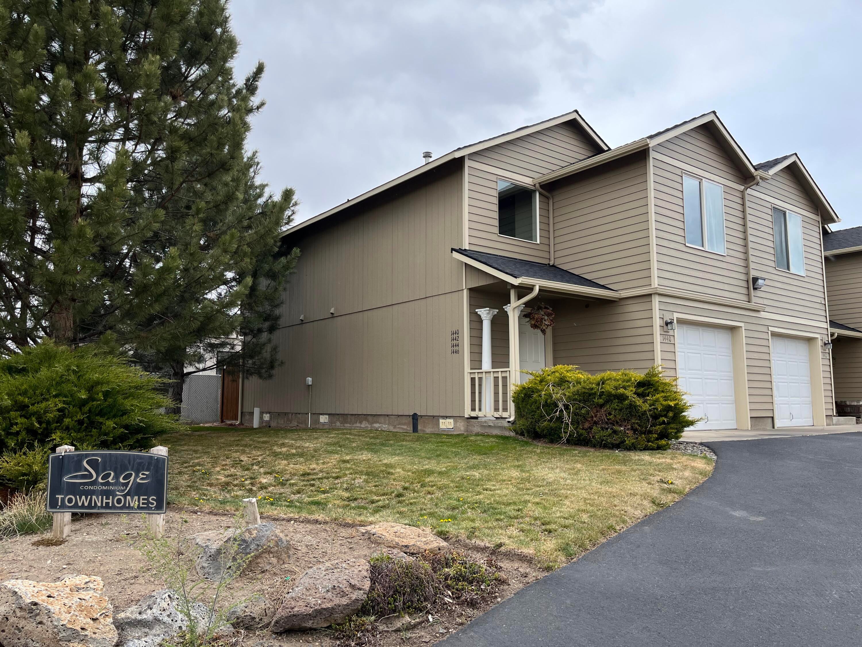 1440 Southwest 16th Street Redmond, OR 97756 - Photo 3 of 30 IMG_8099
