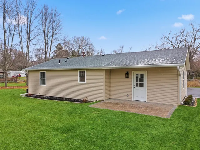 $324,900 | N6583 Daffodil Road, Sugar Creek, WI 53121