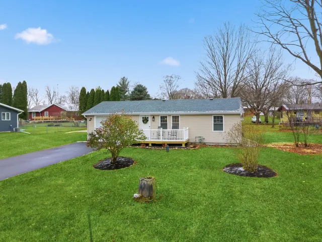 $339,900 | N6583 Daffodil Road, Sugar Creek, WI 53121