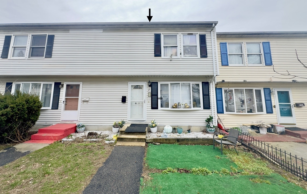 21-7 Rice Lane Worcester, MA 01604 - Photo 1 of 13 Gallery Image 1