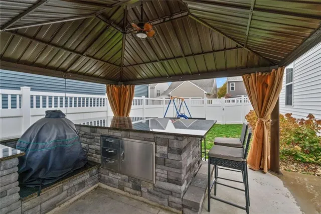 $750,000 | 307 Harlequin Street, Cranberry Township, PA 16066