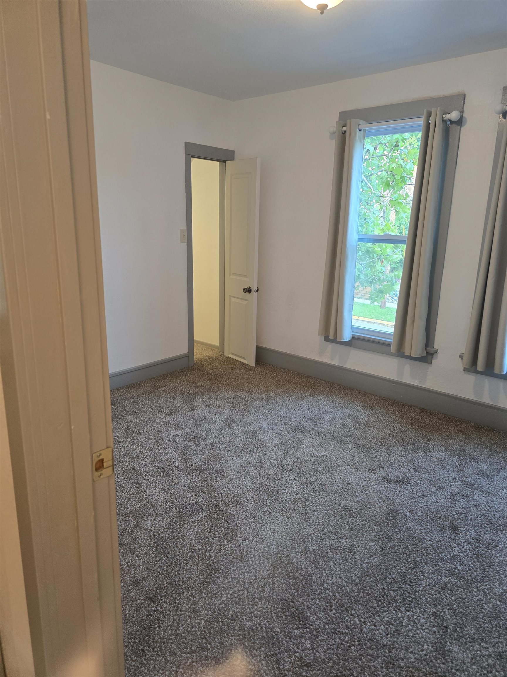 2146 Winnebago Street Madison, WI 53704 - Photo 18 of 54