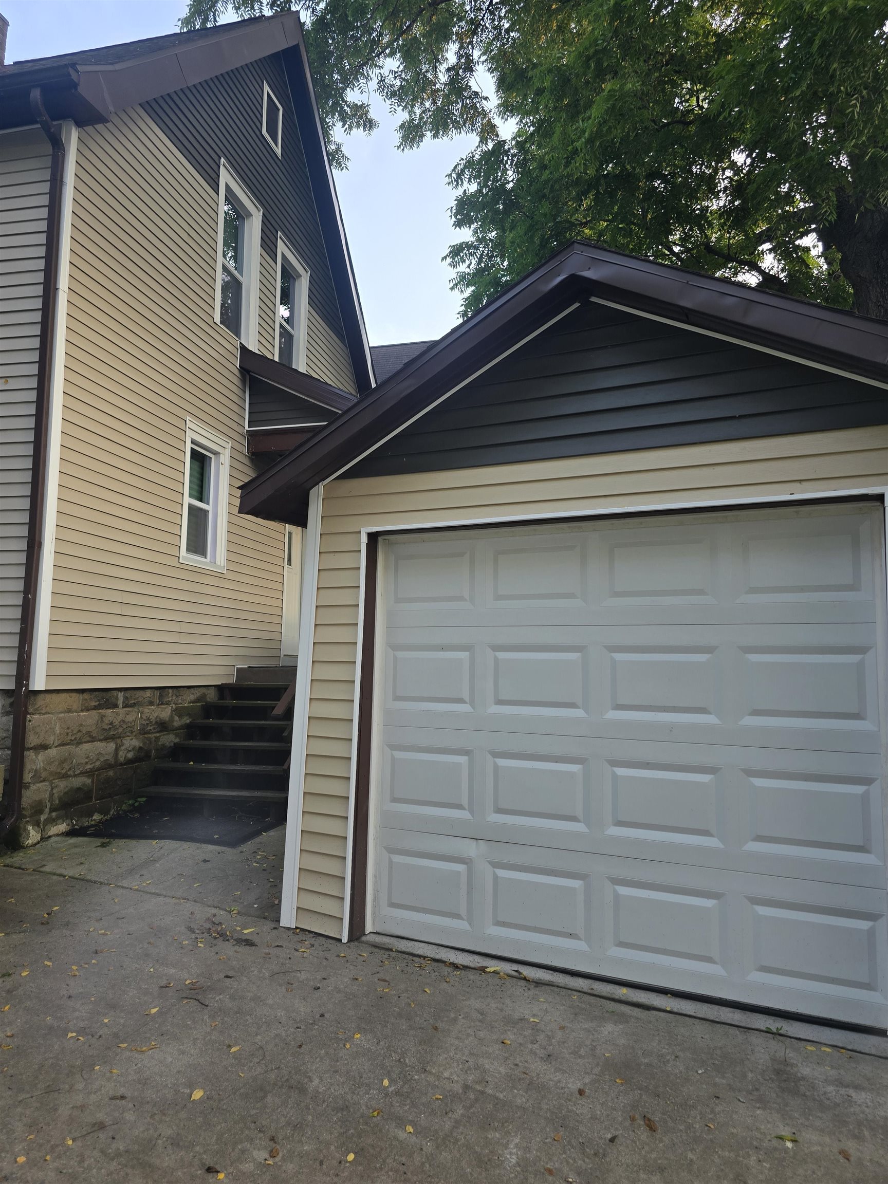 2146 Winnebago Street Madison, WI 53704 - Photo 42 of 54