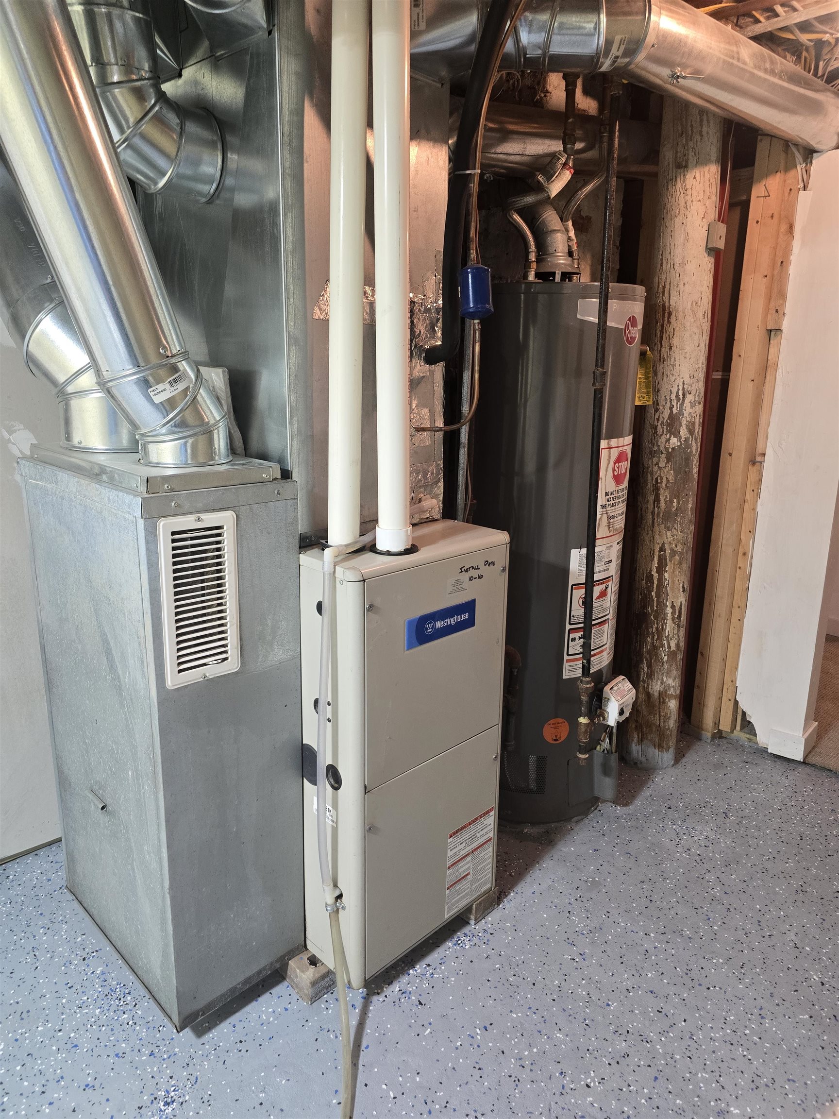 2146 Winnebago Street Madison, WI 53704 - Photo 6 of 54