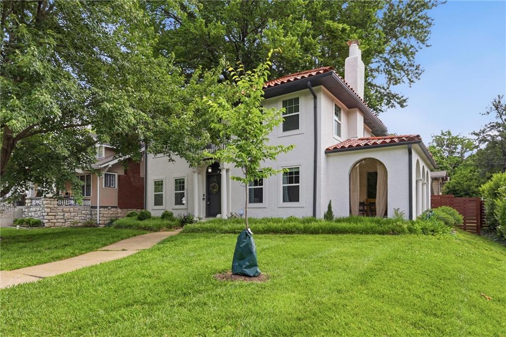 5745 Rockhill Road Kansas City, MO 64110 - Photo 46 of 48