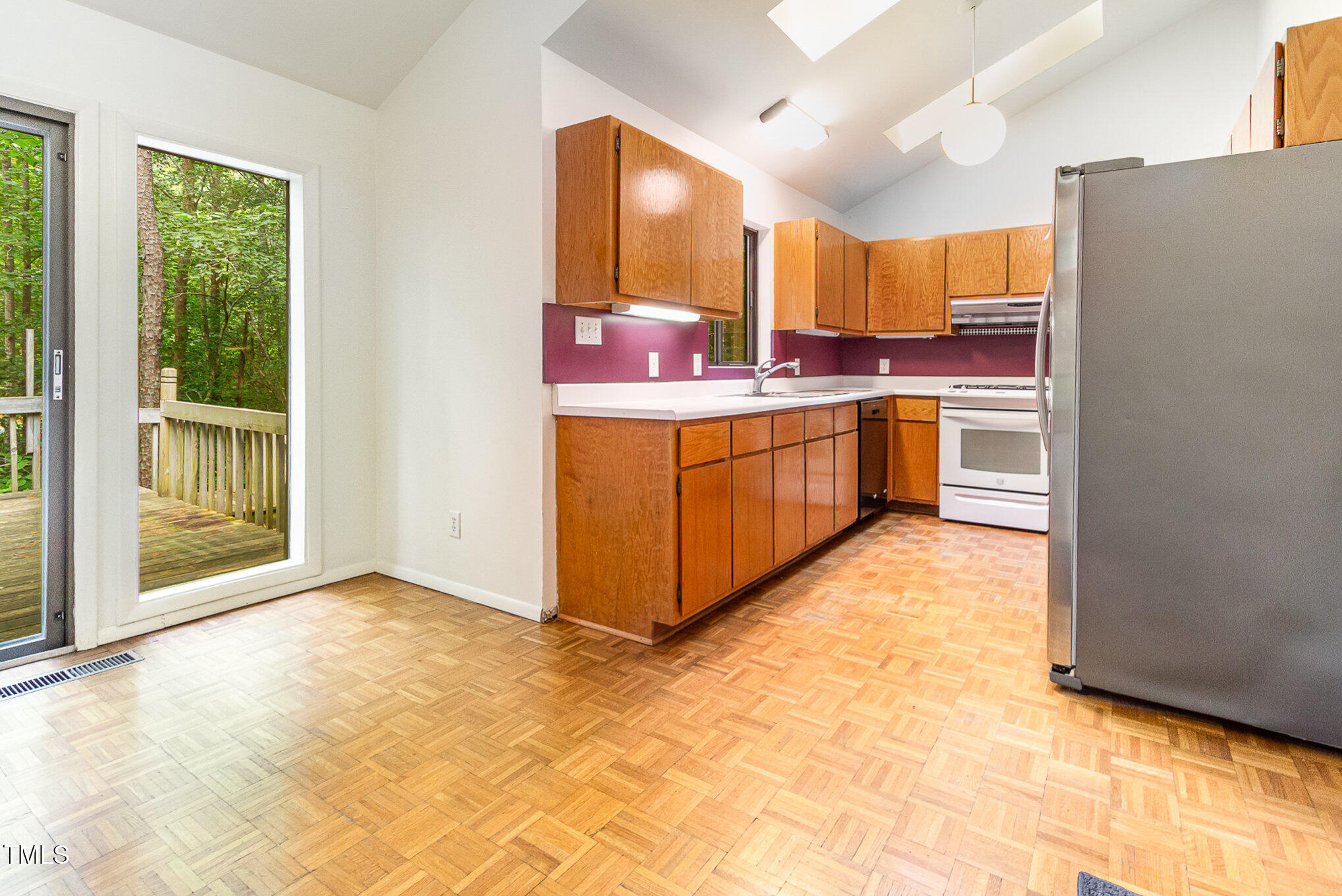 252 Fox Ridge Pittsboro, NC 27312 - Photo 4 of 19 Dining & Kitchen View