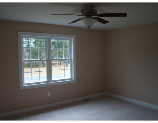 4 Pequot Road Southampton, MA 01073 - Photo 13 of 14 an empty room with a window