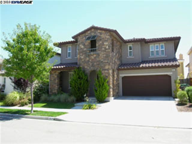 3517 Aldwych Way San Ramon, CA 94582 - Photo 1 of 1 a front view of a house with a garden