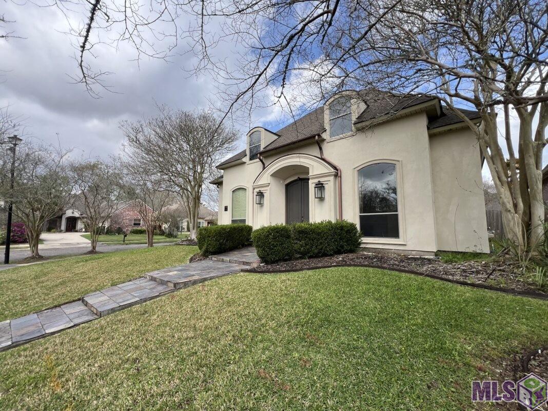 17703 Shady Creek Avenue Baton Rouge, LA 70816 - Photo 2 of 39