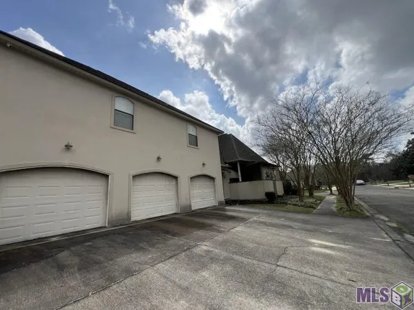 $3,850 | 17703 Shady Creek Avenue, Baton Rouge, LA 70816