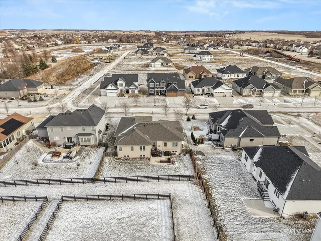 $660,000 | 509 Marty Lane, Oswego, IL 60543