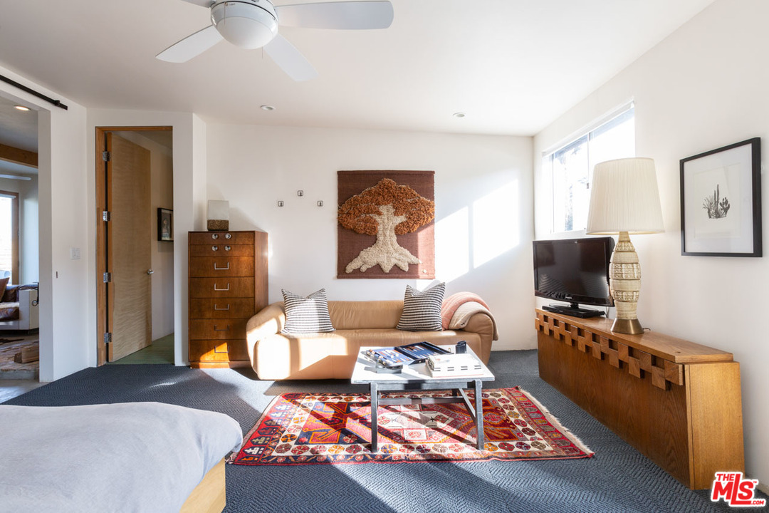 8909 Sunny Road Joshua Tree, CA 92252 - Photo 20 of 37 Gallery Image 20