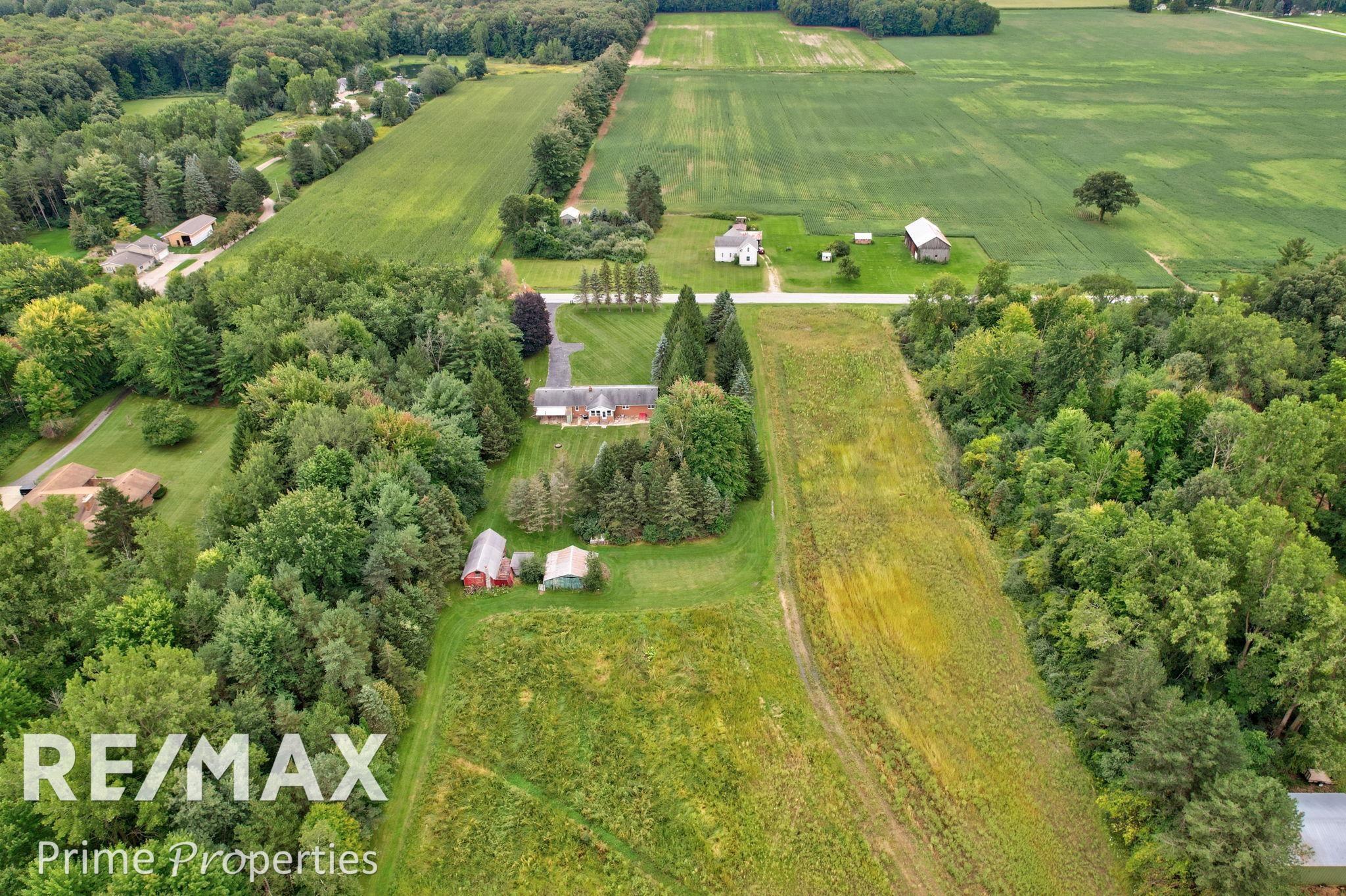 10339 Busch Road Birch Run, MI 48415 - Photo 65 of 70 50105063-64.JPG