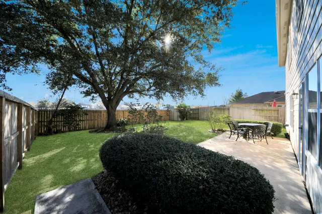 $349,900 | 20318 Mammoth Falls Drive, Tomball, TX 77375