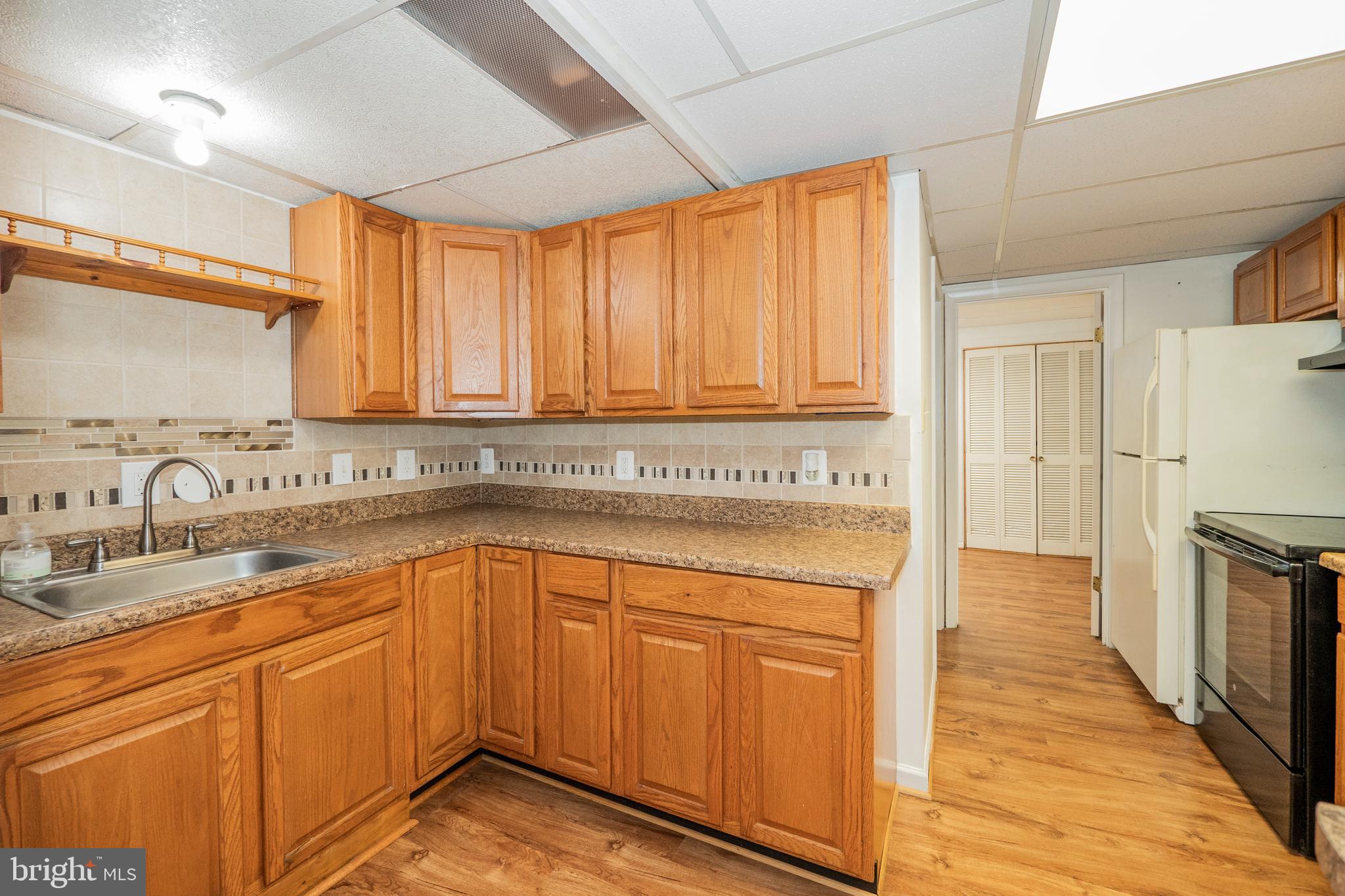 10930 Riverview Road Fort Washington, MD 20744 - Photo 33 of 64 Lower Level - Kitchenette