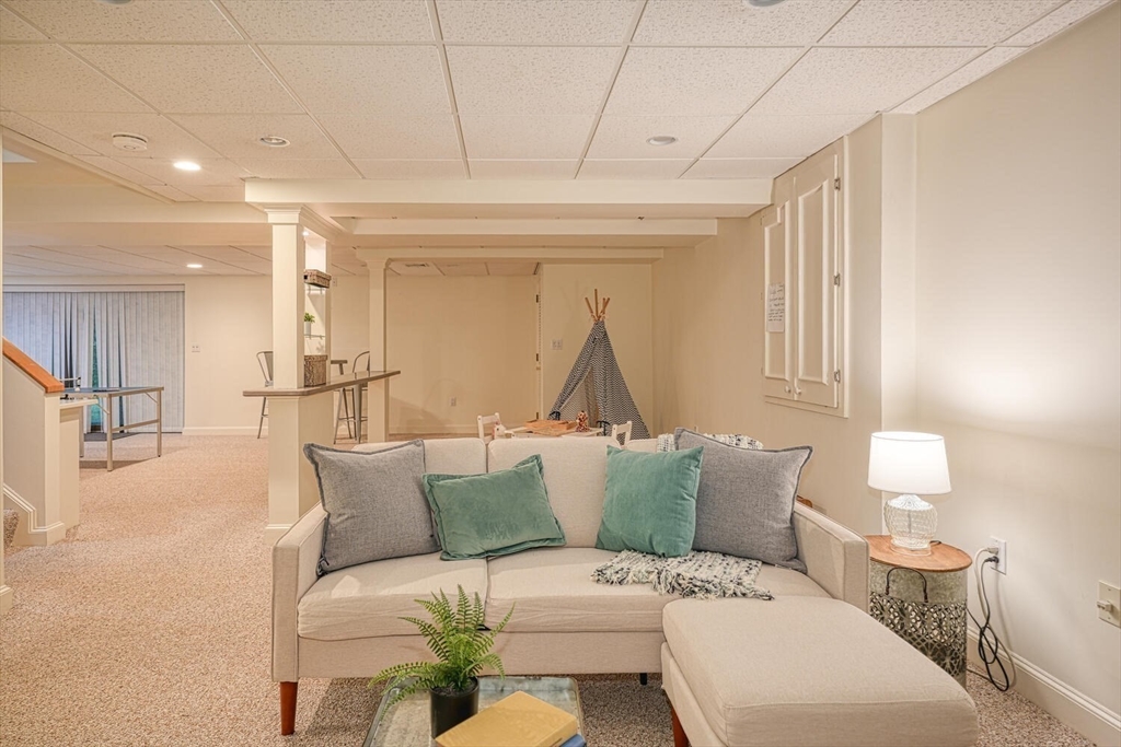 7 Wainwright Road, Unit 97 Winchester, MA 01890 - Photo 31 of 42 Gallery Image 31