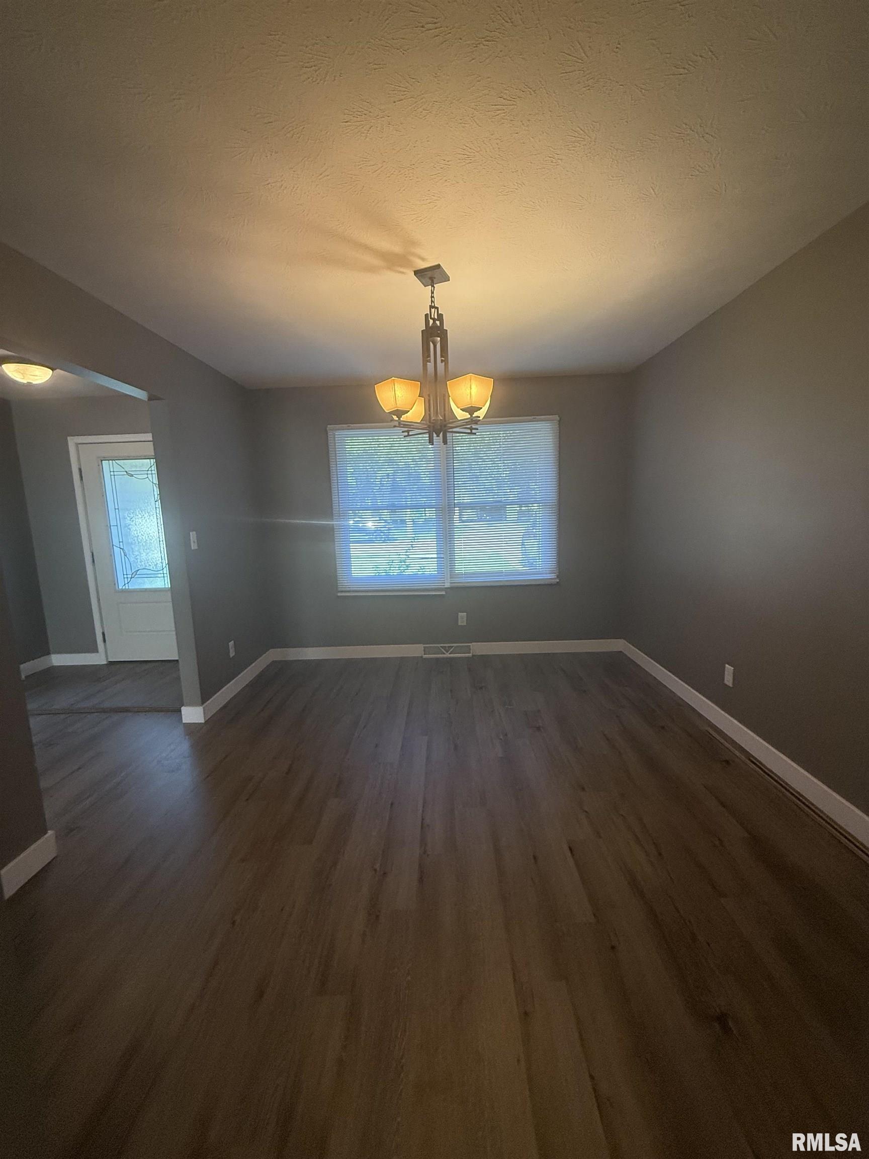 213 Appomattox Drive Springfield, IL 62711 - Photo 10 of 17