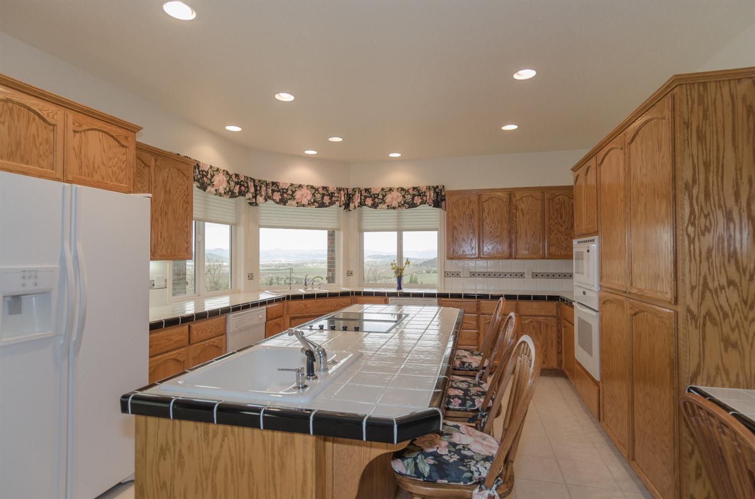 3562 Dodson Road Medford, OR 97504 - Photo 16 of 35 Additional Photo