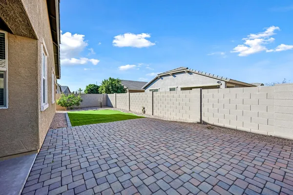 $2,200 | 1630 East Grove Street, Phoenix, AZ 85040