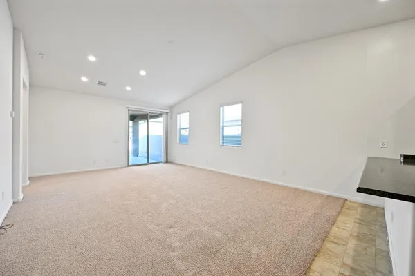 $2,200 | 1630 East Grove Street, Phoenix, AZ 85040
