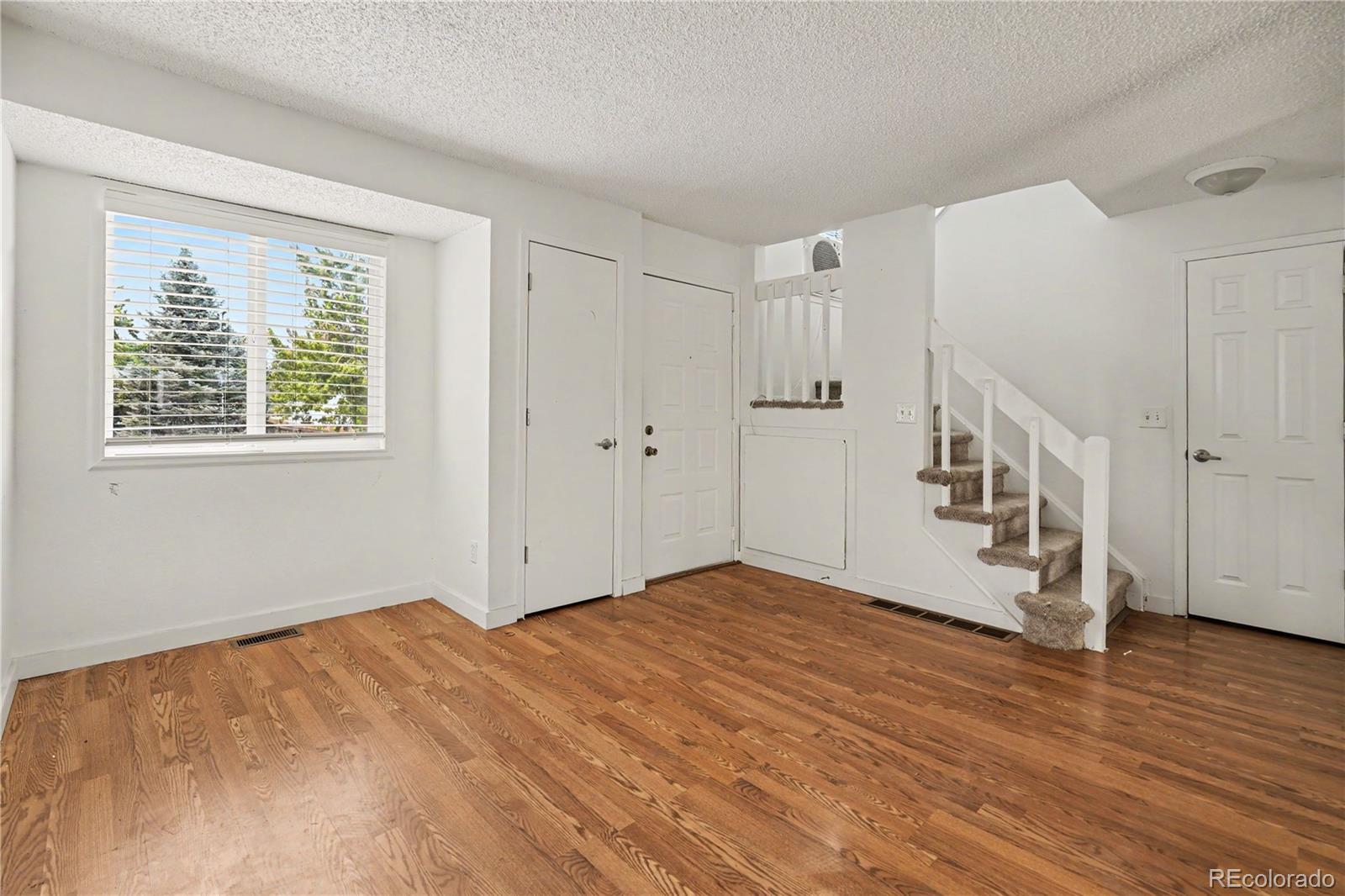 4922 South Rifle Court Aurora, CO 80015 - Photo 5 of 22