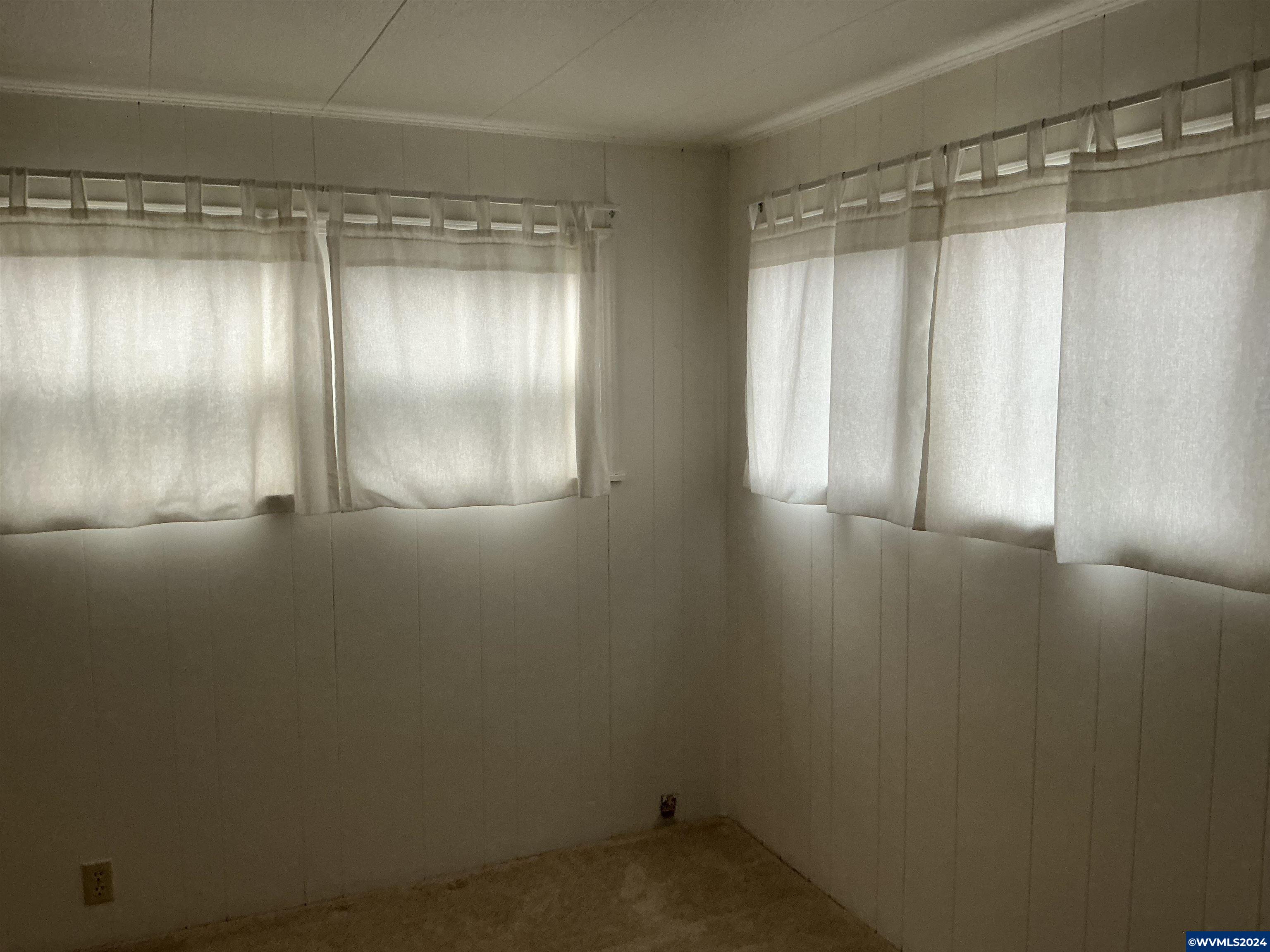 5422 Portland Road Northeast, Unit 19 Salem, OR 97305 - Photo 18 of 26