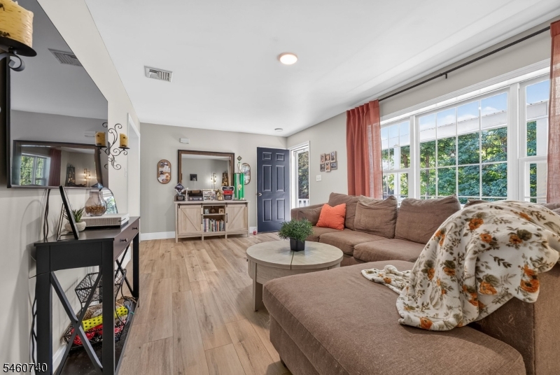 3 High View Street Califon, NJ 07830 - Photo 11 of 35 Gallery Image 11