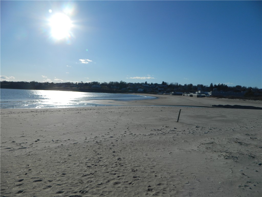 175 Bonnet Point Road, Unit J22 Narragansett, RI 02882 - Photo 3 of 8 Gallery Image 3