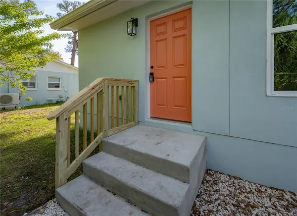 $1,875 | 767 19th Avenue South, St. Petersburg, FL 33705