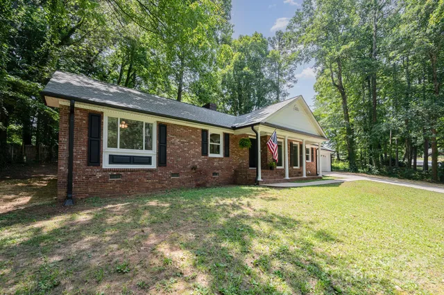 $379,900 | 114 Elmwood Drive, Salisbury, NC 28147