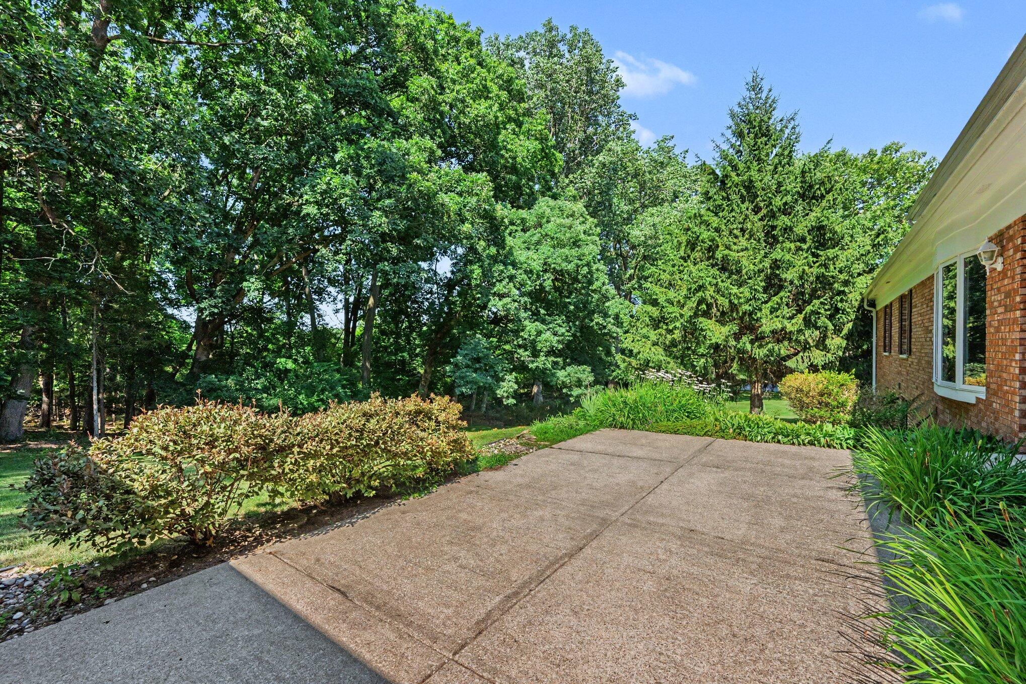 3004 Brandywine Road Kalamazoo, MI 49008 - Photo 35 of 41 031_file_8687
