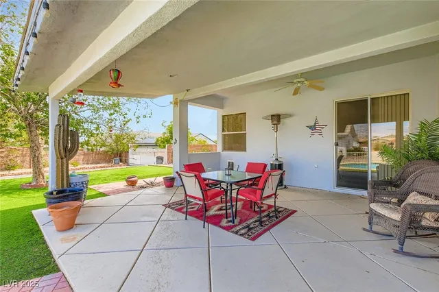 $1,390,000 | 8640 Horse Drive, Las Vegas, NV 89143