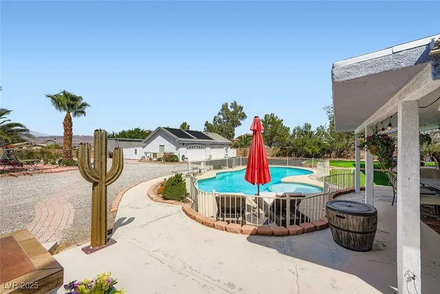$1,390,000 | 8640 Horse Drive, Las Vegas, NV 89143