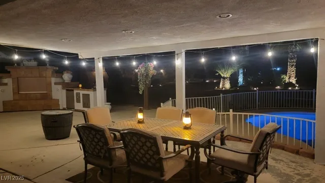 $1,390,000 | 8640 Horse Drive, Las Vegas, NV 89143