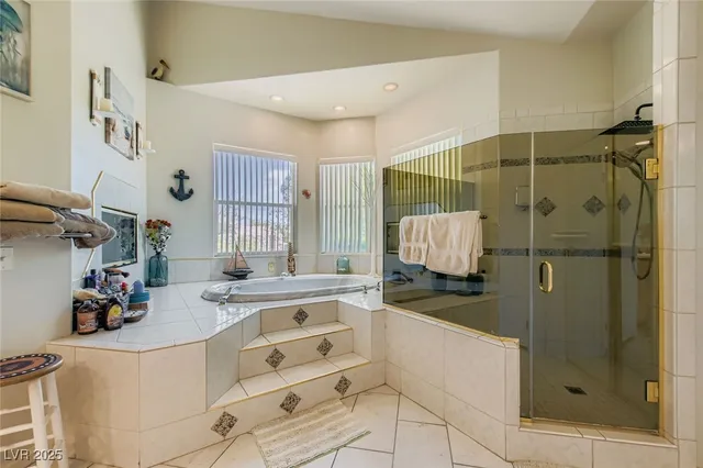 $1,390,000 | 8640 Horse Drive, Las Vegas, NV 89143