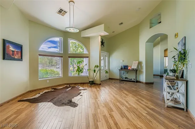 $1,390,000 | 8640 Horse Drive, Las Vegas, NV 89143