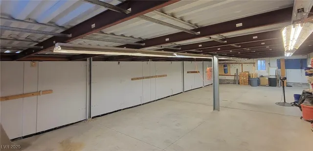 $1,390,000 | 8640 Horse Drive, Las Vegas, NV 89143