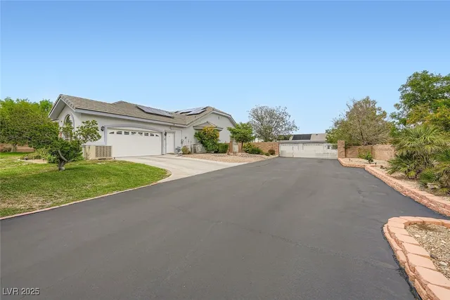 $1,390,000 | 8640 Horse Drive, Las Vegas, NV 89143