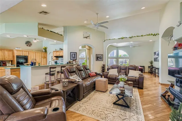 $1,390,000 | 8640 Horse Drive, Las Vegas, NV 89143