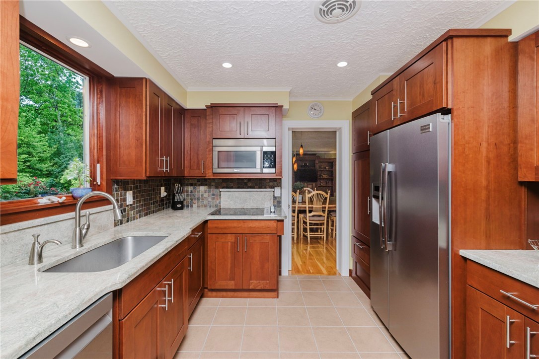 21 Hickory Ridge Road Rehoboth, MA 02769 - Photo 6 of 48 Gallery Image 6