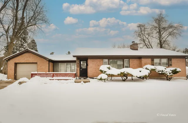 $289,900 | 800 Morgan Street, Elgin, IL 60123