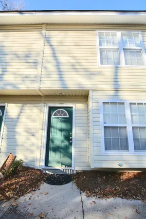 $1,980 | 1423 Ashley River Road, Unit 2C, Charleston, SC 29407