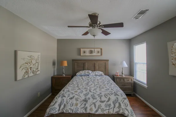 $1,950 | 1423 Ashley River Road, Unit 2C, Charleston, SC 29407