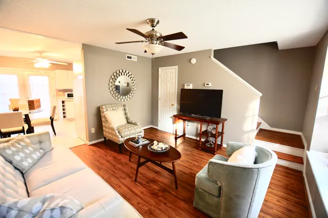 $2,030 | 1423 Ashley River Road, Unit 2C, Charleston, SC 29407